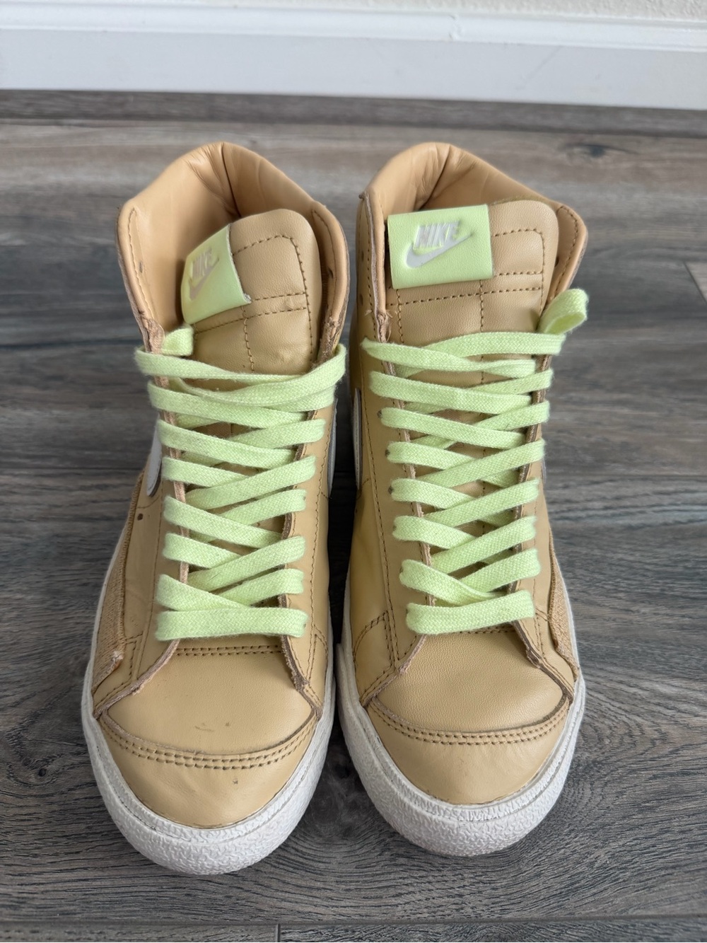 Nike Women's size 7.5 Nike Blazer Mid '77 "Sesame" sneakers - Picture 3 of 7